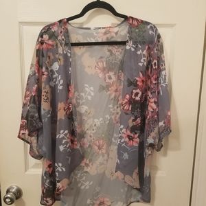 NEW Floral cardigan